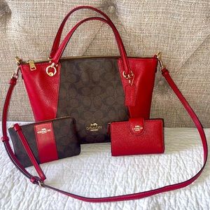 Coach BUNDLE!!! ♥️